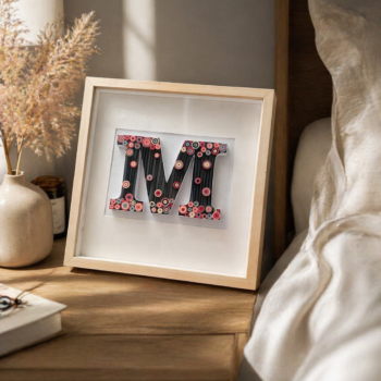 Quilling Letter M Frame – Handmade Paper Art - Imagen 2