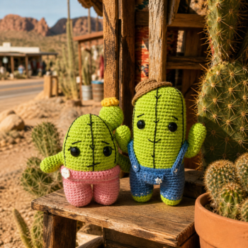 Amigurumi Cactus Couple · Handmade Crochet Plush Set - Imagen 3