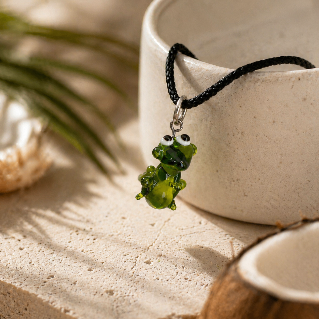 crocodile-murano-glass-necklace Crocodile Murano Glass Necklace · Handcrafted Green Reptile Pendant - Imagen 1