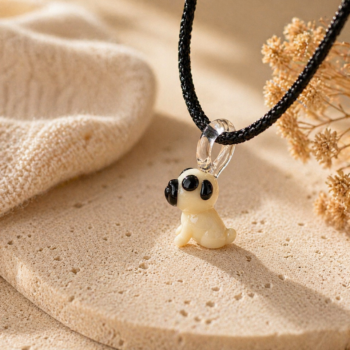 Pug Murano Glass Necklace · Handcrafted Dog Pendant - Imagen 3