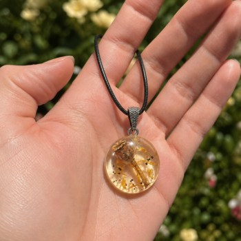 Botanical Resin Pendant. Nature Necklace - Imagen 5