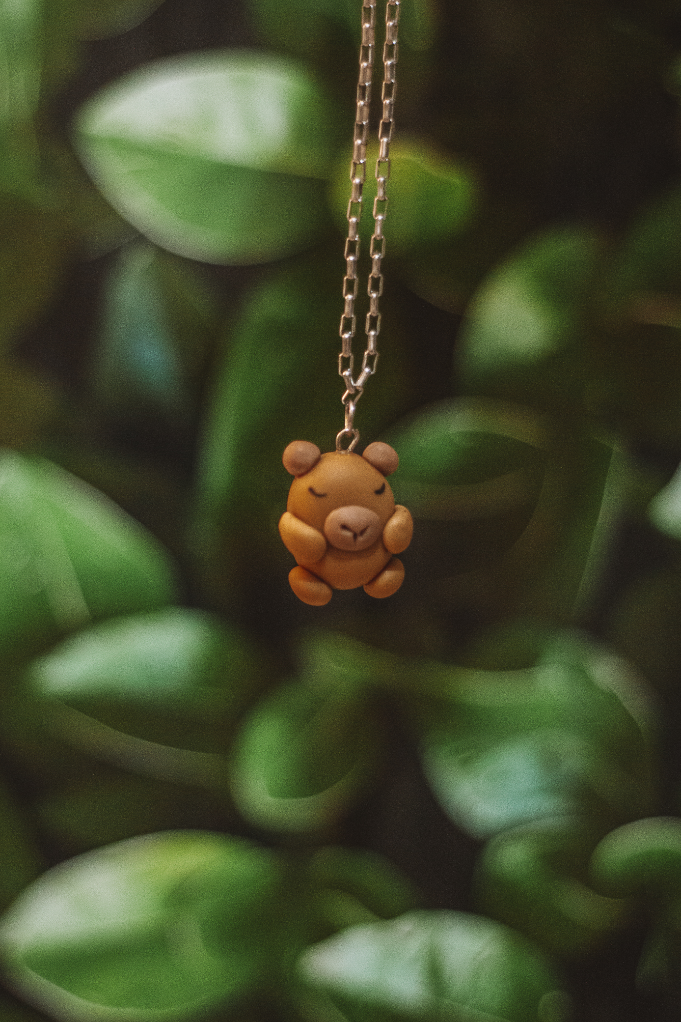 Stingray Necklace - Porcelain